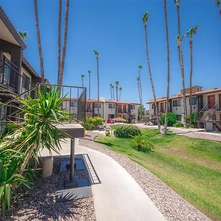 203 Fully Furnished, Wifi Included Apartment